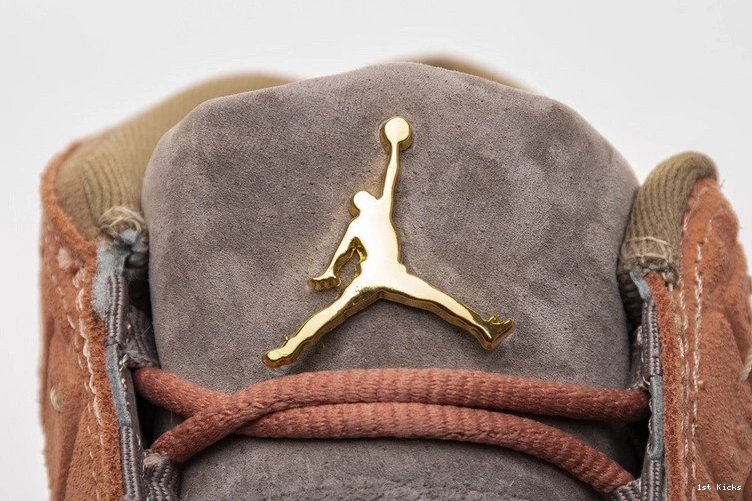 Low Retro 13 Stone Sepia  Jordan Clot AT3102-200 0101